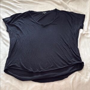 Express Black Women’s Large Short Sleeve V-Neck Tee